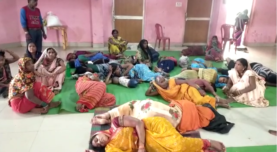 ଗେଟ୍ ଫିସକୁ ନେଇ ଛତିଶଗଡ ପର୍ଯ୍ୟଟକ ଏବଂ ମୁଣ୍ଡୁଳି ଗେଟ କର୍ତ୍ତୃପକ୍ଷଙ୍କ ମଧ୍ୟରେ ମାରପିଟ, ୧୪ ଜଣ ଆହତ