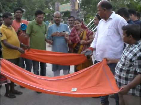 ଟ୍ରେନ୍ ଦୁର୍ଘଟଣାରେ ପ୍ରାଣ ହରାଇଥିବା ଓ ଆହତ ବ୍ୟକ୍ତିଙ୍କ ପାଇଁ ଭିକ୍ଷା ମାଗିଲେ ପ୍ରଶାସନିକ ଅଧିକାରୀ