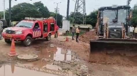 ଭୁବନେଶ୍ୱର: ପାଣି ପାଇପ ଲାଇନ ଖୋଳୁ ଖୋଳୁ ଫାଟିଲା ଗେଲ ଇଣ୍ଡିଆର ଗ୍ୟାସ ପାଇପ ଲାଇନ