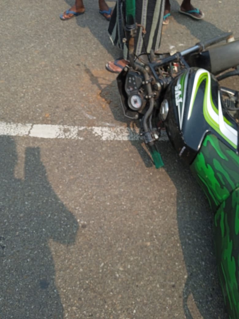 ଡମ୍ଫର ଧକ୍କାରେ ଯୁବକଙ୍କ ମୃତ , ଡ୍ରାଇଭର ଫେରାର