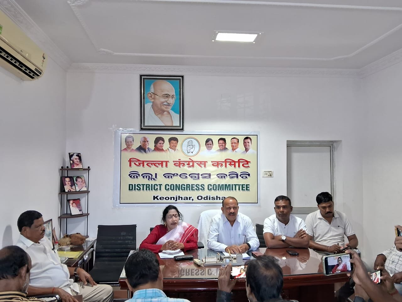 ପାଣ୍ଡିଆନଙ୍କ ଇସ୍ତଫା ପଛରେ  ବିଜେଡ଼ି ଓ ବିଜେପିର  ଷଡଯନ୍ତ -କଂଗ୍ରେସ