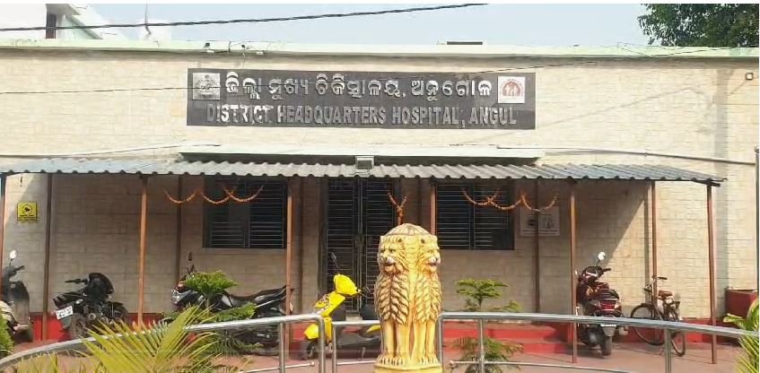 ମୋବାଇଲ ଗେମରେ ହାରି ନିଜ ବେକ କାଟିଲେ ଯୁବକ