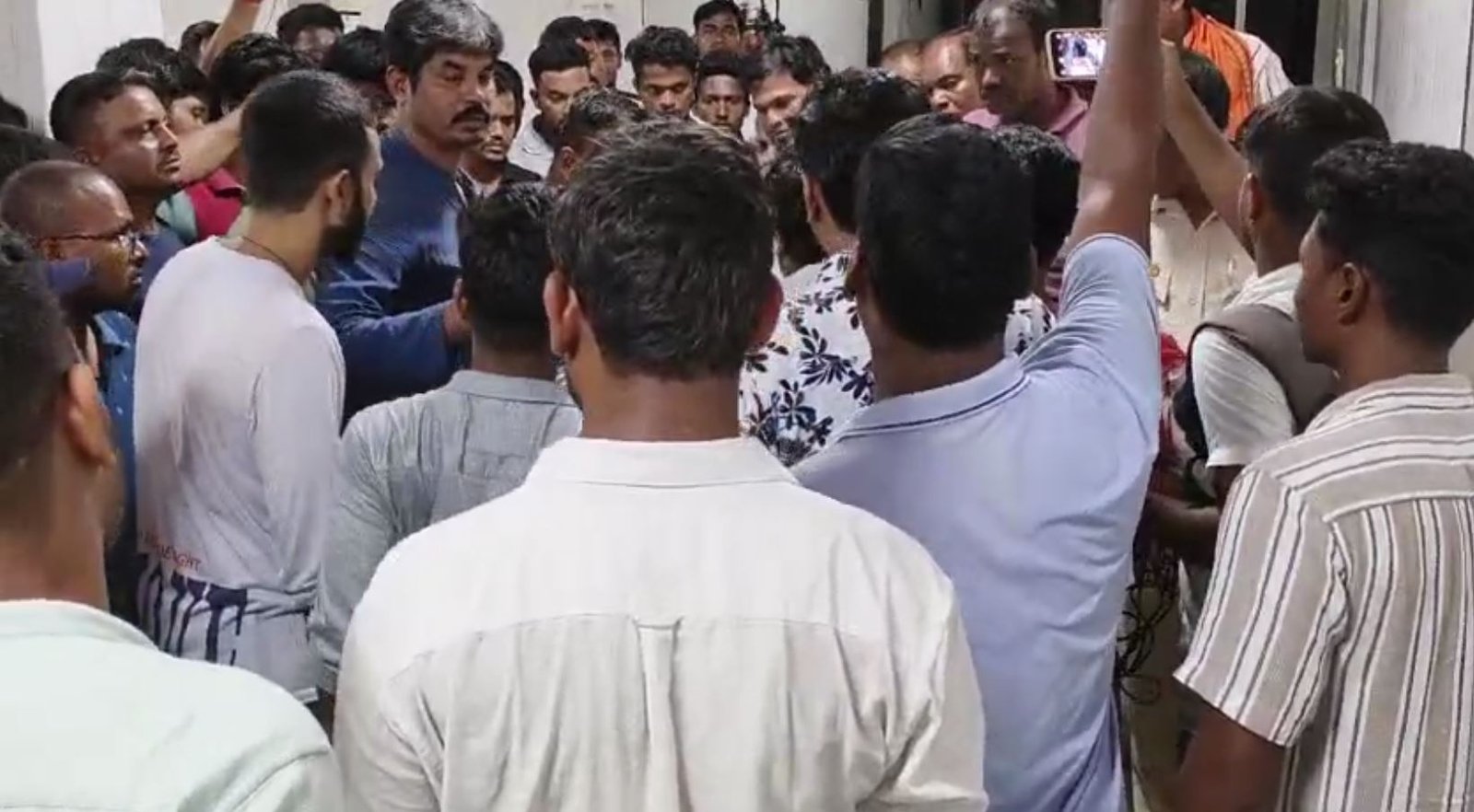 ଚାନ୍ଦବାଲି କରଞ୍ଜମାଳରେ ନିର୍ବାଚନୀ ହିଂସା ନେଇ ଆକ୍ସନମୋଡରେ ଜିଲ୍ଲା ପ୍ରଶାସନ, ଭଦ୍ରକରେ ୧୪୪ ଧାରା ଜାରି