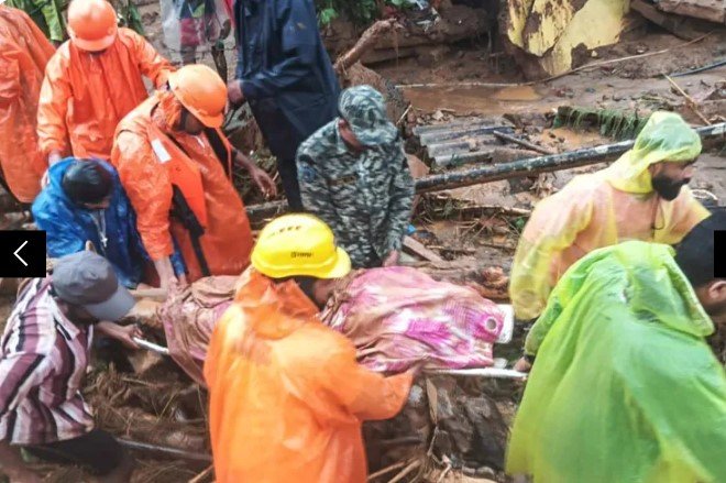 ଆବର୍ଜନାର ସମୁଦ୍ର ଭସାଇ ନେଲା ସବୁକିଛି, ଭାସୁଥିଲା ଶବ ପୋତିଯାଇଥିଲା ଶତାଧିକ ଘର