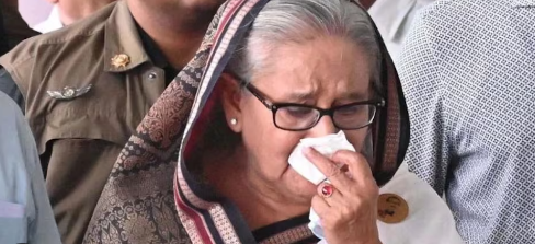 рмпрнЗрмЙрмБ рм╢рнЗрмЦ рм╣рм╕рм┐рмирм╛рмЩрнНрмХрнБ рмирнЗрмЗ рмзрм░рнНрмо рм╕рмЩрнНрмХрмЯрм░рнЗ рморнЛрмжрнА рм╕рм░рмХрм╛рм░, рм╕рнЗрм╣рм┐ рммрм╛рмВрм▓рм╛рмжрнЗрм╢рм░рнЗ рмнрм╛рм░рмдрнАрнЯ рмкрнНрм░рмХрм│рнНрмк рмЙрмкрм░рнЗ рм╣рнЛрмЗрмЫрм┐ рмкрнНрм░рм╣рм╛рм░! рмнрм╛рм░рмдрм░ рм╕рм╛рмХрнНрм╖рнНрнЯ