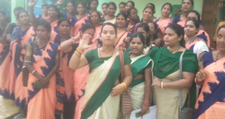 ଭୋକ-ଓପାସରେ ଜିପିଏଲଏଫ କର୍ମୀ, ୬ ମାସ ହେଲା ଦରମା ଠପ