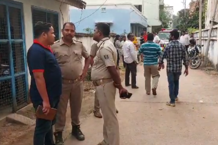 ପ୍ରଥମେ ପ୍ରେମିକା ପରେ ଟ୍ରେନ ଲାଇନରୁ ମିଳିଲା ଅଭିଯୁକ୍ତ ପ୍ରେମିକର ମୃତଦେହ