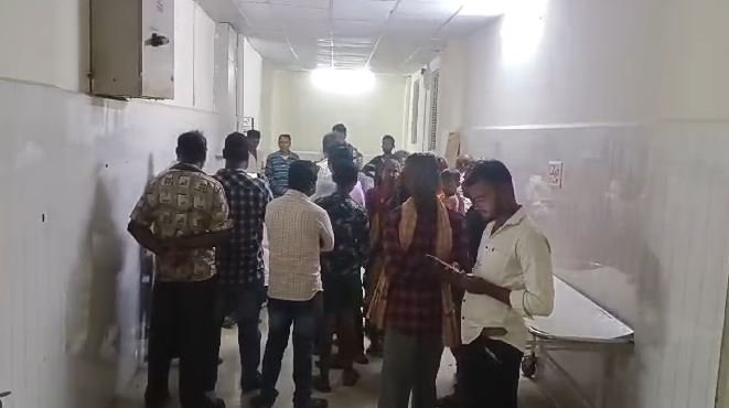 ଭାରସାମ୍ୟ ହରାଇ ବାଇକ ଦୁର୍ଘଟଣା, ଚାଲିଗଲା ଯୁବକଙ୍କ ଜୀବନ