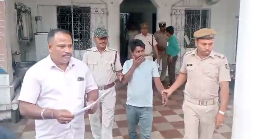 ପାରାଦ୍ଵୀପ ଅଞ୍ଚଳରୁ ୨ ଲକ୍ଷ ଟଙ୍କାର ଧଳା ଜହର ଜବତ,କେଉଁଠୁ ଆସୁଛି ଏ ଜହର?