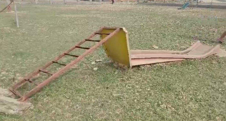 କୁଆଡେ ଗଲା ଟଙ୍କା ସବୁ ? ଖାଇଲା କିଏ ?