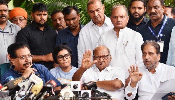 NCP ଅଜିତ ପାୱାରଙ୍କ ଦଳର ଏହି ନେତାମାନେ ହୋଇପାରନ୍ତି ମନ୍ତ୍ରୀ