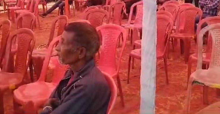 ସଭା ଭଣ୍ଡୁର,ମୂଖ୍ୟ ଅତିଥି ଭାଷଣ ଦେବା ପୂର୍ବରୁ ଷ୍ଟେଜ ଖାଲି!