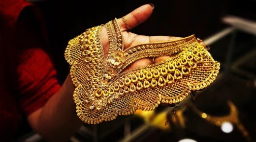 ବିବାହ ଋତୁର ଫେରିବା ପରେ ଅଳଙ୍କାର ବଜାରରେ ଚମକ ଆସିଛି ଫେରି, ସୁନା ମୂଲ୍ୟରେ ପ୍ରବଳ ବୃଦ୍ଧି ହେବାର ସମ୍ଭାବନା