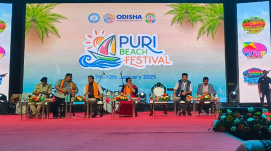 ବେଳାଭୂମିରେ ପ୍ରବାସୀ ଭାରତୀୟ, ଉତ୍ସବମୁଖର ପୁରୀ ସହର