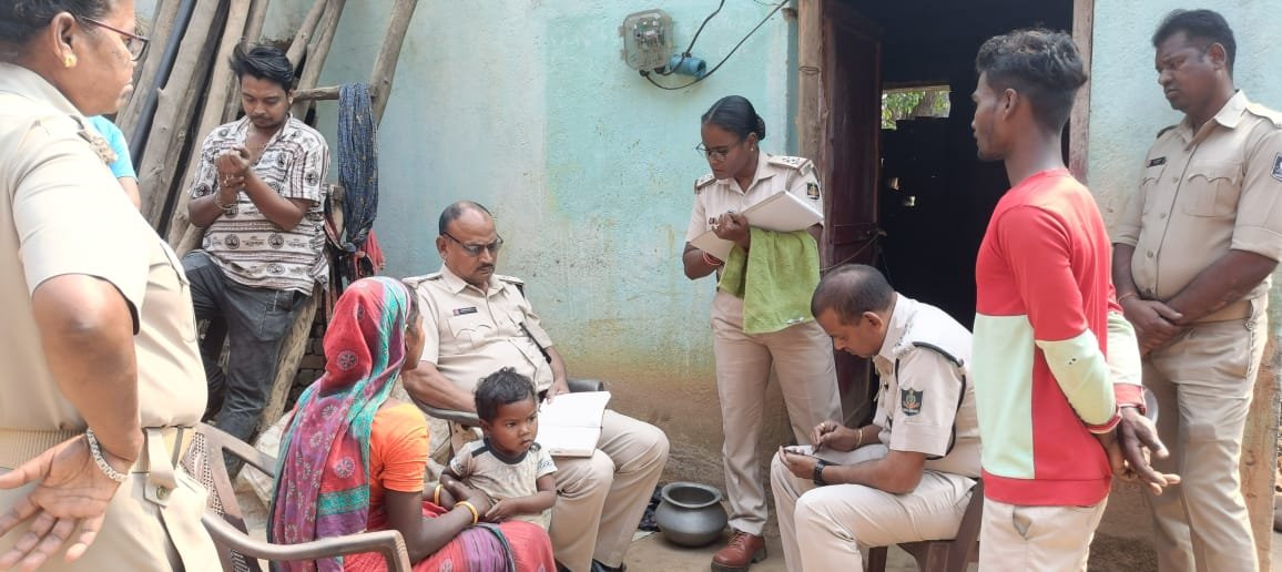 ବିଶୋଇ ଅଞ୍ଚଳରେ ଗୁଣି ଗାରେଡ଼ି ସନ୍ଦେହରେ ପତି ପତ୍ନୀଙ୍କୁ ହତ୍ୟା