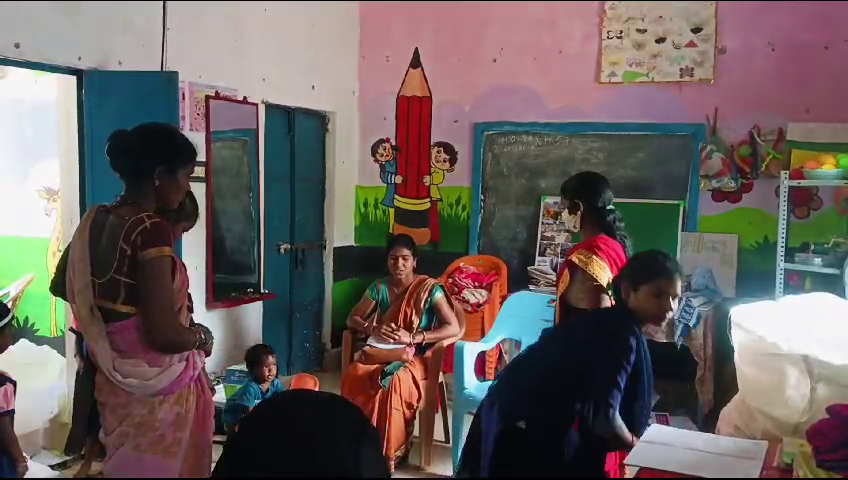 ଦୁଧାରି ପଞ୍ଚାୟତରେ 5ଟି ଅଙ୍ଗନବାଡି କେନ୍ଦ୍ରରେ ସମିତିସଭ୍ୟାଙ୍କ ପରିଦର୍ଶନ