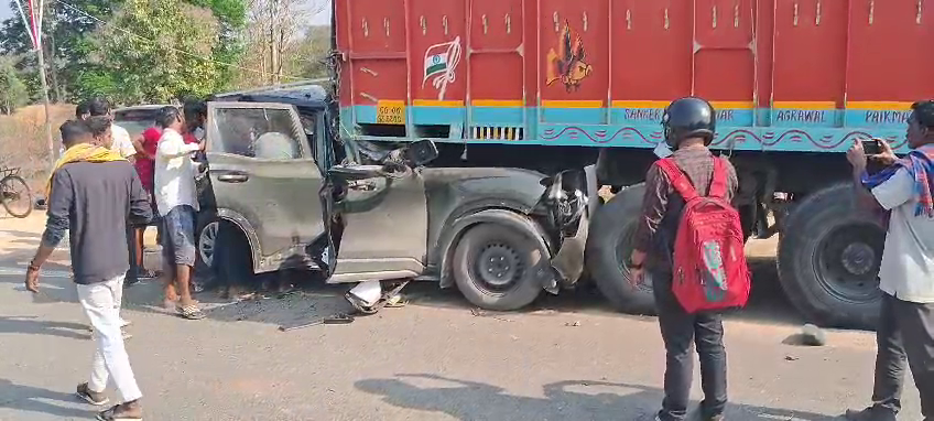 ମର୍ମନ୍ତୁଦ ସଡ଼କ ଦୁର୍ଘଟଣା; ଜଣେ ମୃତ ୪ ଗୁରୁତର