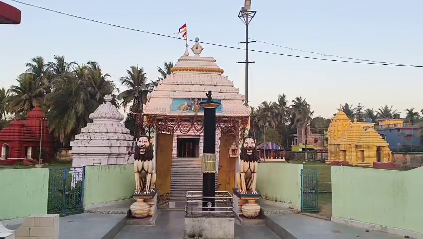 ମନ୍ଦିର ହୁଣ୍ଡି ଭାଙ୍ଗି ଲୁଟିନେଲେ ଦୁର୍ବୃତ୍ତ