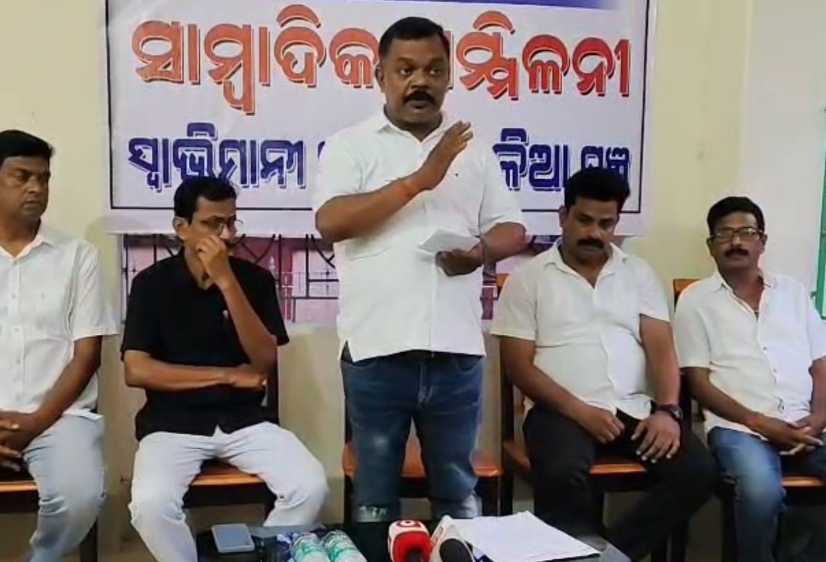 ସରକାରଙ୍କୁ ଚେତାଇଲେ ବାଲିଆପାଳିଆ ମଞ୍ଚ, ପଦବୀ ପୂରଣ ନ ହେଲେ ଆମରଣ ଅନଶନ