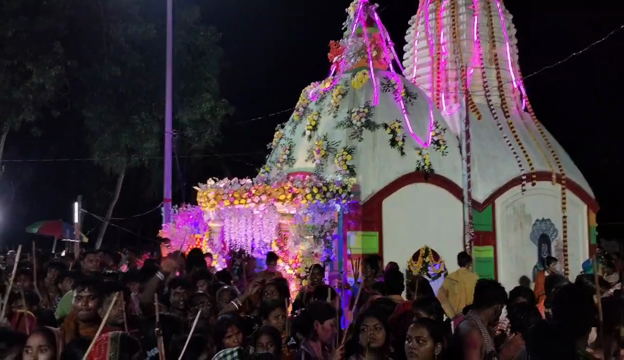 ଶେଷ ହେଲା ବାବା ପାରୋଳେଶ୍ଵର ଶୈବପୀଠରେ ଚଡକ ଯାତ୍ରା