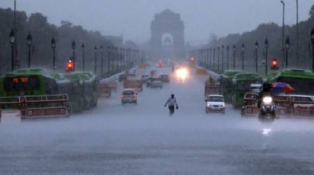 ପ୍ରବଳ ବର୍ଷାରେ ବେହାଲ ଦିଲ୍ଲୀ