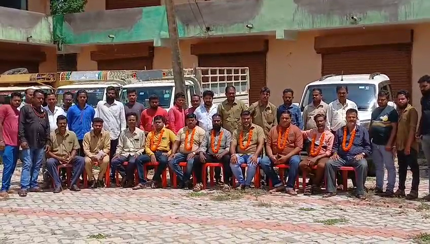 ସେମିଳିଗୁଡାରେ ମା ଦୁର୍ଗା ମିନି ଟ୍ରକ ଚାଳକ ସଂଘ ବୈଠକ