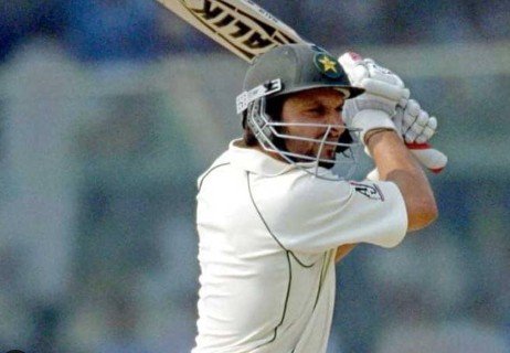 ସେହୱାଗ-ଜୟସୁରିଆ ନୁହେଁ ବରଂ ଏହି ବ୍ୟାଟସମ୍ୟାନ୍ ଟେଷ୍ଟ କ୍ରିକେଟର ଧାରା ବଦଳାଇ ଦେଇଥିଲେ