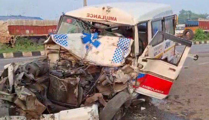 ଟ୍ରକକୁ ପିଟିଲା ଆମ୍ବୁଲାନ୍ସ, ୪ ଗୁରୁତର