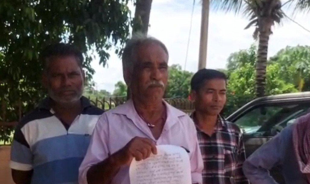 ରକ୍ତମୁଖା ପିତା, ସହ ଧର୍ମଣୀ ସହ ଦୁଇ ସନ୍ତାନଙ୍କୁ ମାରି ଫେରାର