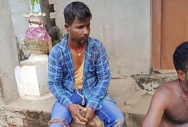 ମିଟର ଚେକିଙ୍ଗ ଆଳରେ ବିଦ୍ୟୁତ କର୍ମଚାରୀଙ୍କ ବଳାତ୍କାର ଉଦ୍ୟମ, ମାଡ ଖାଇ ବନ୍ଧା ହେଲେ