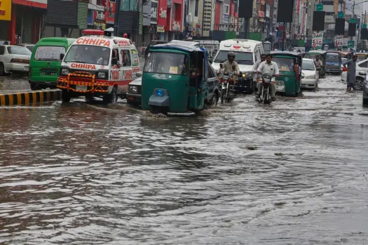 ପାକିସ୍ତାନରେ ତାଣ୍ତବ ରଚୁଛି ବନ୍ୟା