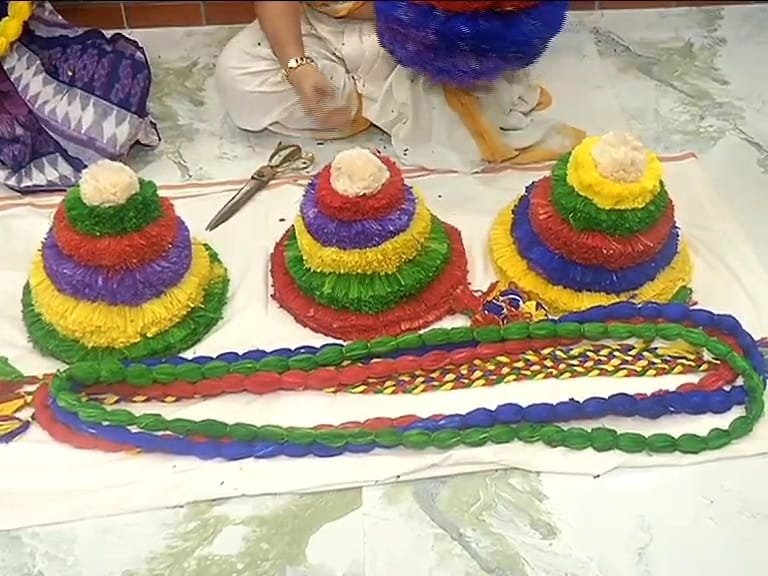 ଜଗନ୍ନାଥ ଓ ବଳଭଦ୍ରଙ୍କୁ ରାକ୍ଷୀ ପିନ୍ଧାଇଛନ୍ତି ଭଉଣୀ ସୁଭଦ୍ରା