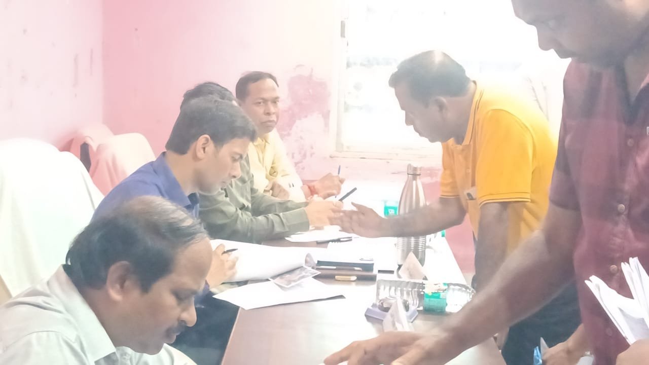 ଜିଲ୍ଲାପାଳଙ୍କ ମିଳିତ ଅଭିଯୋଗ ଶୁଣାଣି