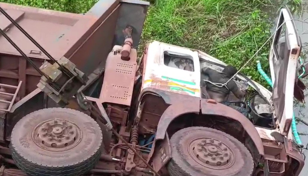 рмХрм╛рм╢рм┐рмЖ рмирм╛рм│ рммрнНрм░рм┐рмЬрм░рнБ рмЦрм╕рм┐рм▓рм╛ рнзрнм рмЪрмХрм┐рмЖ рмЯрнНрм░рмХ