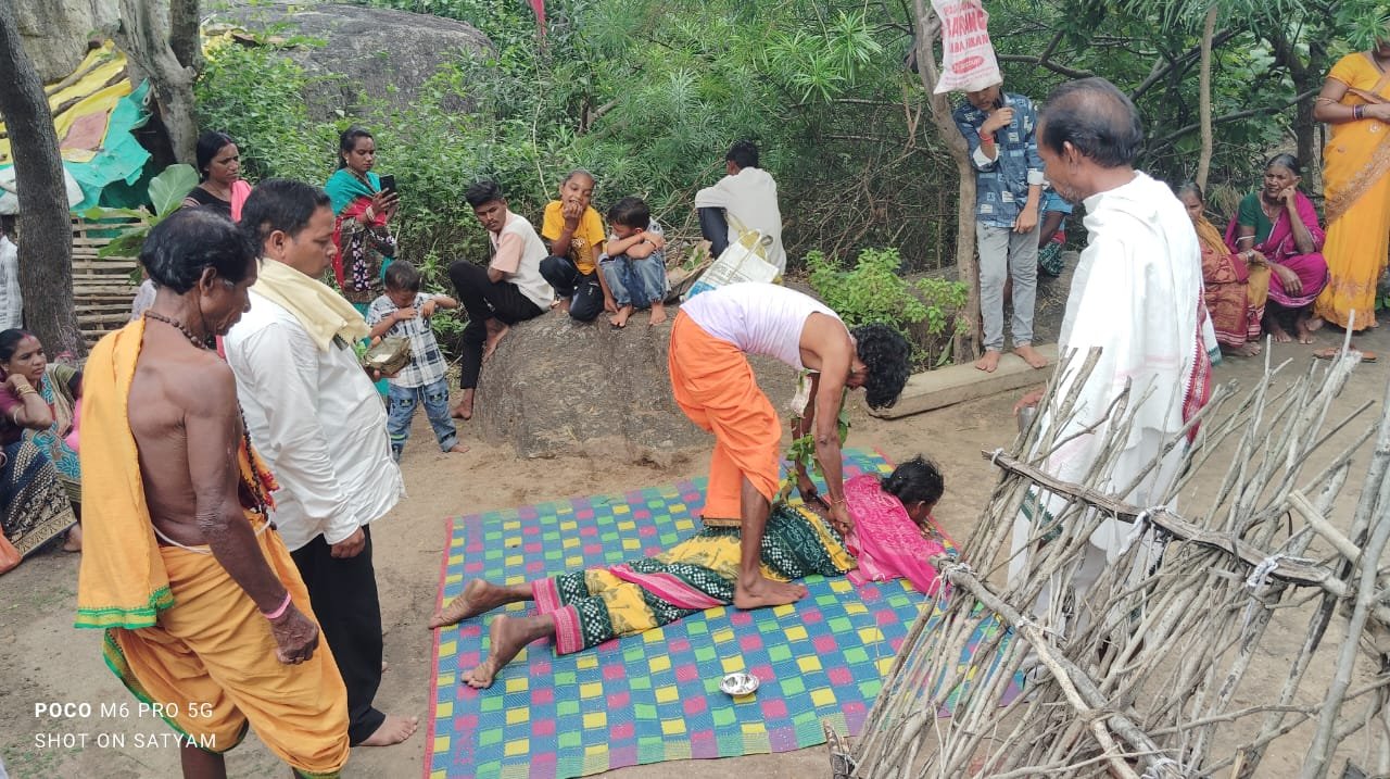 ବିରିପୁଡ଼ା ପାହାଡ଼ ନିକଟସ୍ଥ କପିଳେଶ୍ଵର ମନ୍ଦିରରେ ଜମୁଛି ଶ୍ରଦ୍ଧାଳୁଙ୍କ ଭିଡ଼