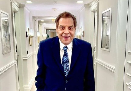 ଧର୍ମେନ୍ଦ୍ର ୮୯ ବର୍ଷ ବୟସରେ ଦୁନିଆକୁ କଲେ ଅଲବିଦା, ତାଙ୍କ ମୃତ୍ୟୁ ଖବରରେ ପୁରା ବଲିଉଡରେ ଶୋକର ଛାୟା