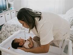 ଶିଶୁଙ୍କୁ ଶୁଆଇବା ସମୟରେ ଟୋପି ପିନ୍ଧାଇବା ସାଜିପାରେ କି ଘାତକ ?