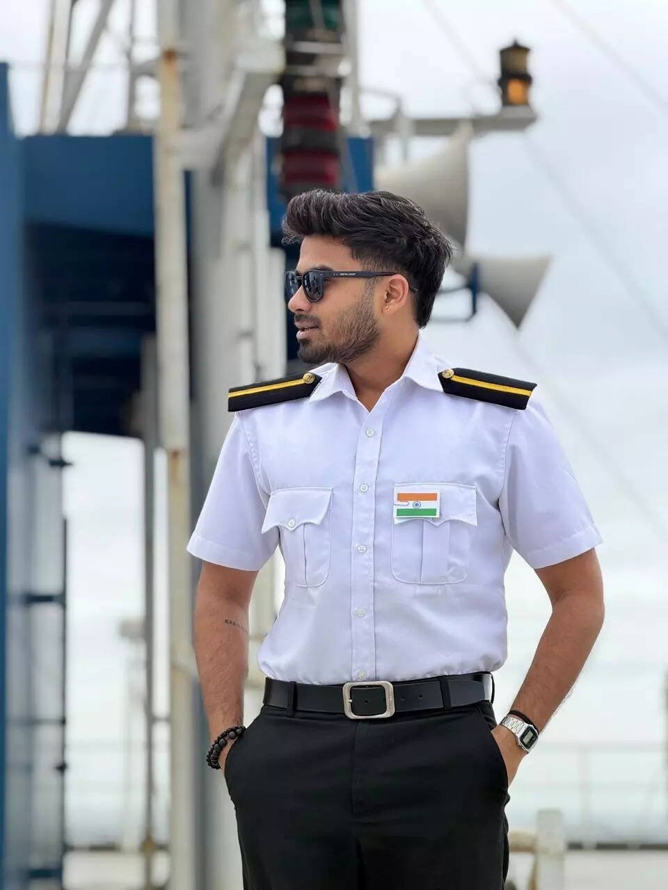 ମରିସସ୍‌ ସମୁଦ୍ରରେ ନିଖୋଜ ଓଡ଼ିଆ ଯୁବକ , ୫ ଦିନ ହେଲେ ମଧ୍ୟ ଉଦ୍ଧାରରେ ଅସ୍ପଷ୍ଟତା