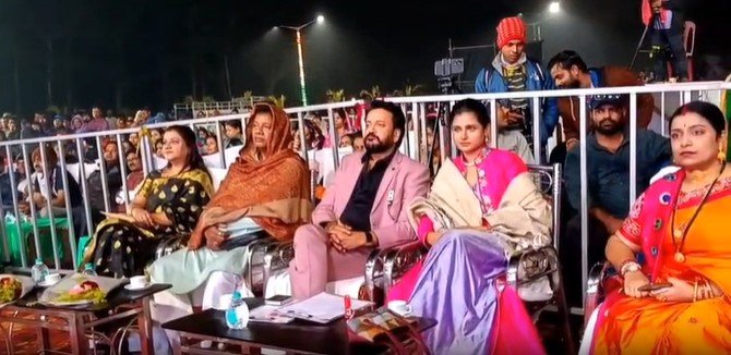 ପାରାଦୀପର ମଞ୍ଚରେ ସଂସ୍କୃତି ଓ କଳାର ଅଦ୍ଭୁତ ଝଲକ, ଆଦିଦେବ ଏଣ୍ଟରଟେନମେଣ୍ଟଙ୍କ ସୌନ୍ଦର୍ୟ ପ୍ରତିଯୋଗିତା ପ୍ରତିଭାର ଉଜାଗର