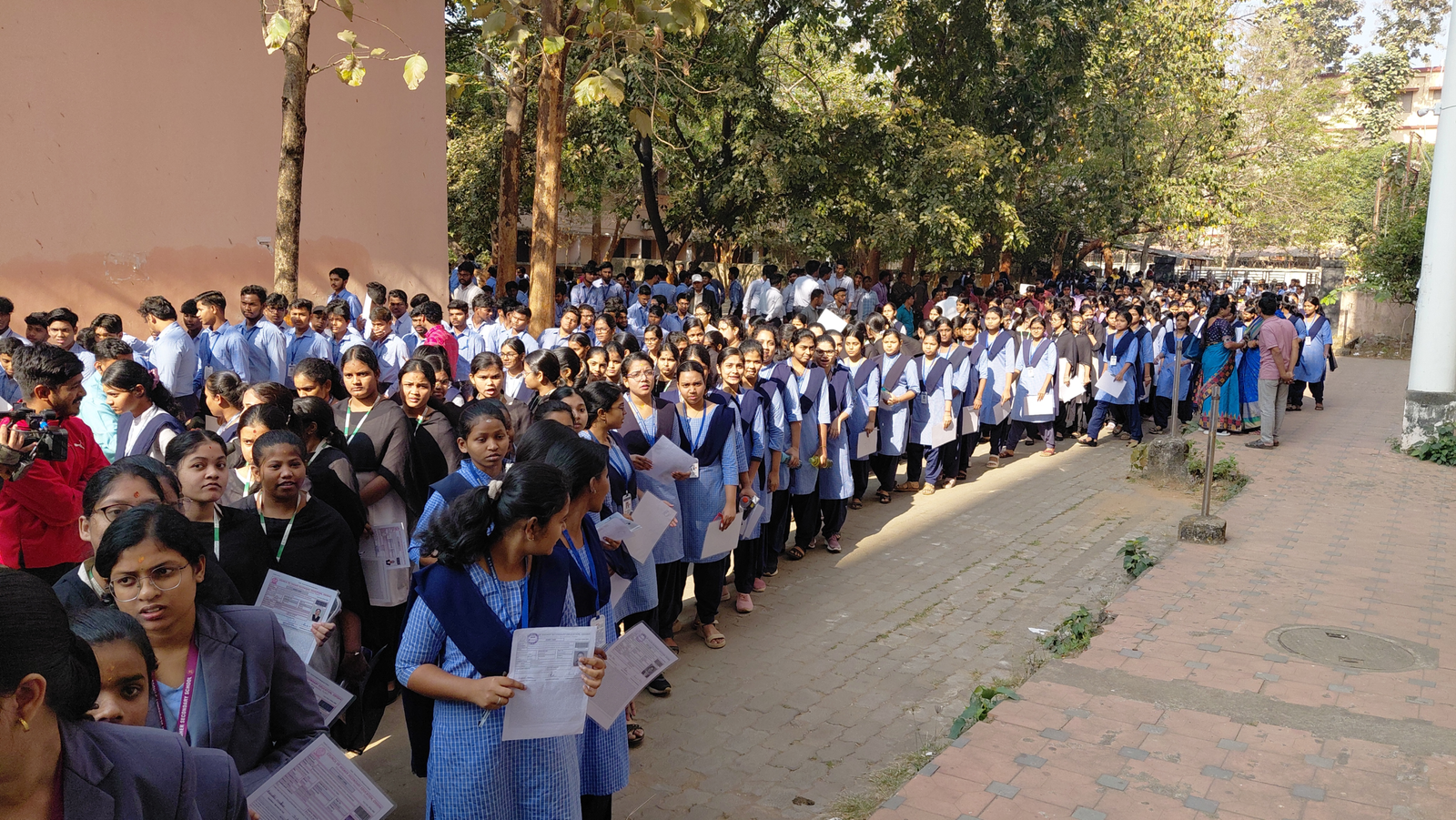 ଆଜିଠୁ ଯୁକ୍ତ ଦୁଇ ପରୀକ୍ଷା ଆରମ୍ଭ, ୪ ଲକ୍ଷରୁ ଅଧିକ ଛାତ୍ରଛାତ୍ରୀ ଦେଉଛନ୍ତି ପରୀକ୍ଷା